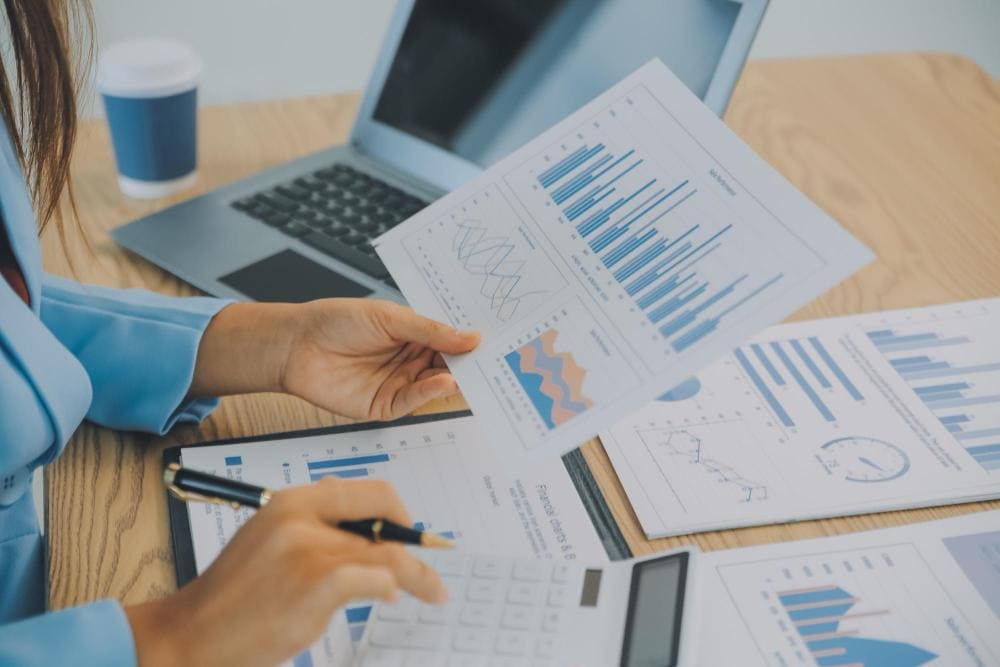 Decoding Customer Journeys: Essential Ecommerce Tracking